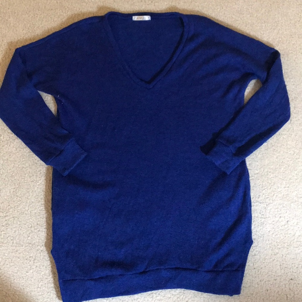 Blue Tunic Sweater WITH Side Pockets Size Medium